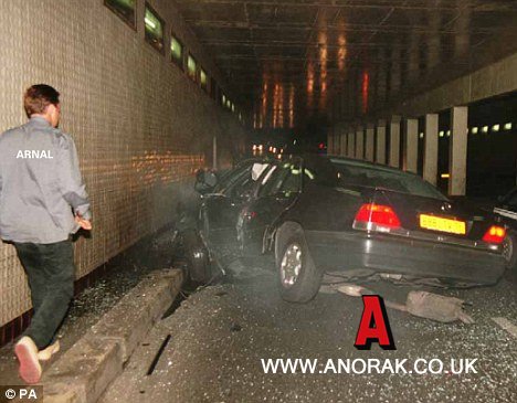 pictures of princess diana car crash. diana car crash Princess Diana