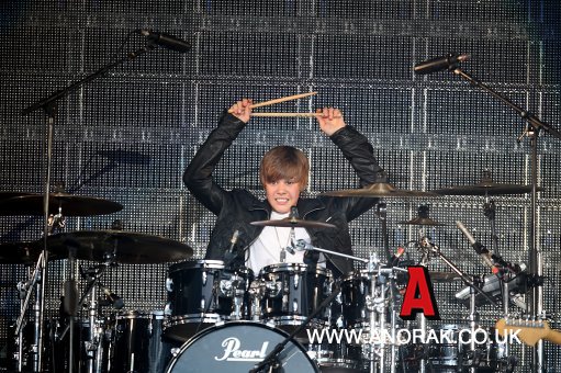 pictures of justin bieber on stage. Justin Bieber on stage during