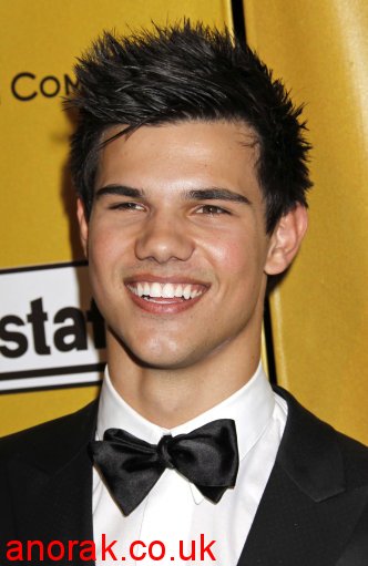 taylor lautner youngfergie grindhouse