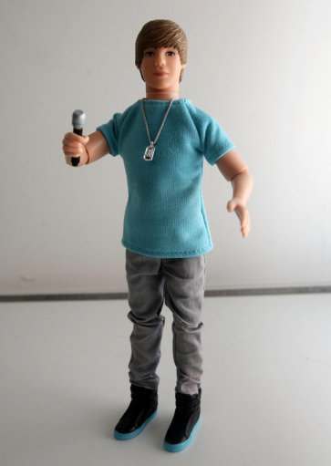 justin bieber dolls 2011. The Justin Bieber Doll Is All