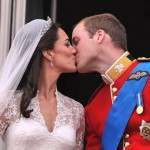 Prince William And Princess Catherine Wedding Photos: The Kiss