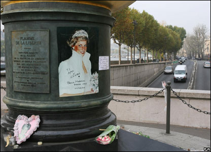 princess diana crash scene photos. Princess Diana Inquest Day