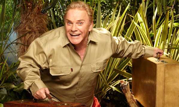  Celebripty Freddie Starr Turns Japanese On Coco Austins Bootiful Camel