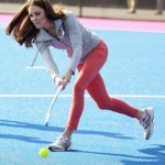 Kate Middleton play hockey – photos