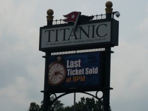 titanic sign