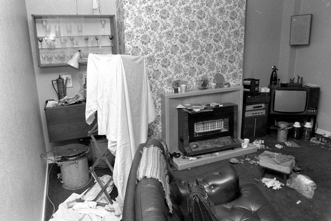 The room that became a prison in the Balcombe Street Siege. The Balcombe Street gang where 4 highly-trained IRA men who held a middle-aged couple hostage in their central London home when they were cornered by police. PA/PA Archive/Press Association Images