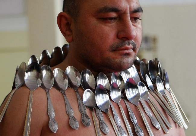 PA 12294937 Human Magnet Etibar Elchyev Attracts 53 Spoons To His Body