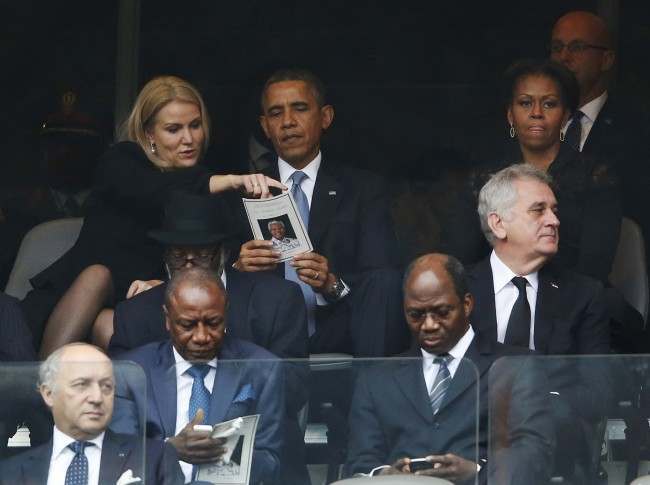PA 18437840 1 Mandela Selfie Gate Photos: Michelle Obama Makes Helle Freeze Over
