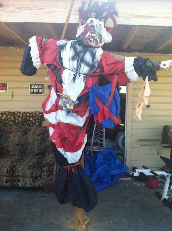 jesus santa Santa Claus Crucified In Texas