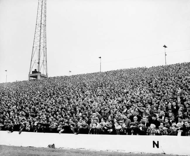 Soccer - League Division One - Chelsea v Tottenham Hotspur - Stamford Bridge A section of the Chelsea crowd Tottenham won 3-0 Ref #: PA.11069145  Date: 21/09/1963