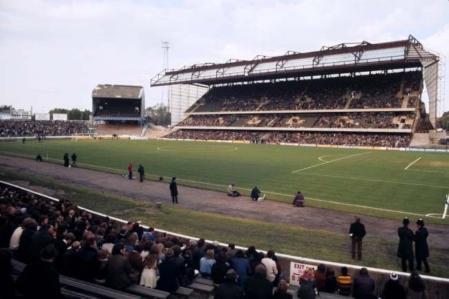 eneral view of Stamford Bridge, home to Chelsea German Soccer - %0D%0AKevin Keegan with %0D%0Awife Jean and baby %0D%0ALaura-Jane, in their %0D%0Afamily car Ref #: PA.144608  Date: 01/02/1978