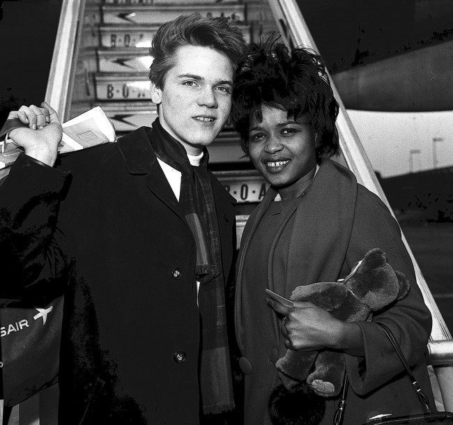 Library file dated 05/03/1963 of pop stars Little Eva and Brian Hyland, boarding a flight for New York. Little Eva, the singer who took The Loco-motion to the top of the charts in 1962