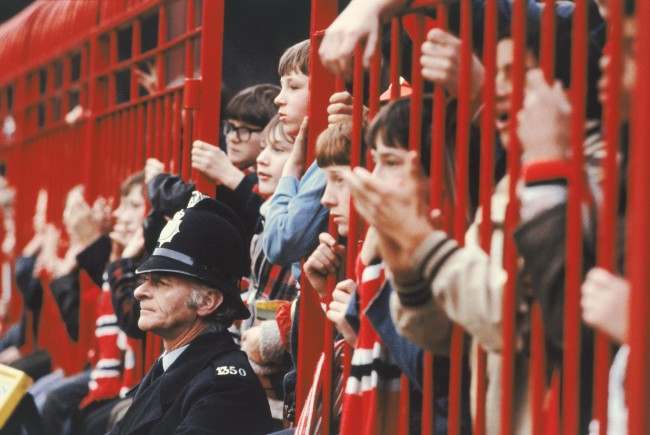 Manchester United fans NULL Date: 01/03/1977 