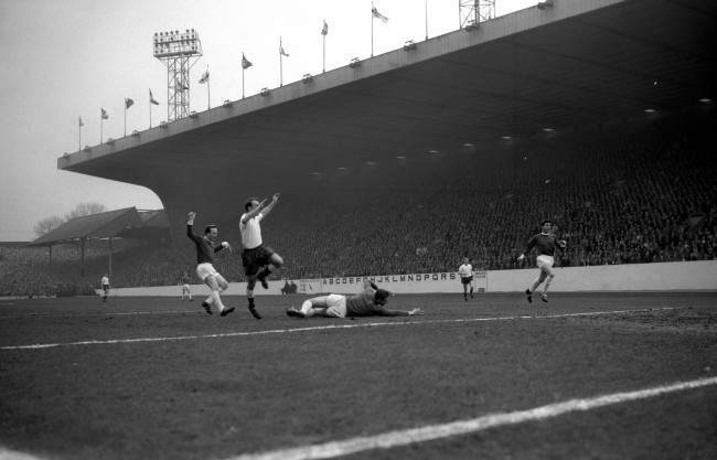 Jimmy Greaves (Spurs) nods the ball past Manchester United's keeper Gaskell in the opening four minutes of the FA Cup semi-final at Hillsborough Date: 31/03/1962 