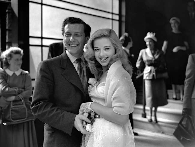 19 year old film actress Diana Dors and her new husband Dennis Hamilton, 26 year old representative of an engineering firm, leaving Caxton Hall register office after their wedding. Ref #: PA.5224735  Date: 03/07/1951 