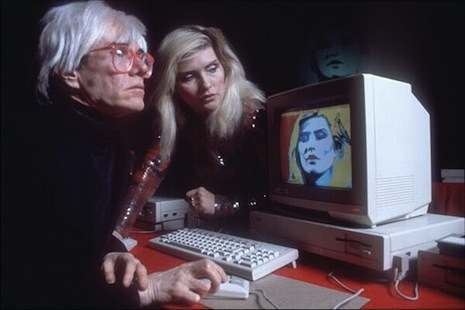 Warhol paints DEbbie Harry on an Amiga Commodore computer in 1985