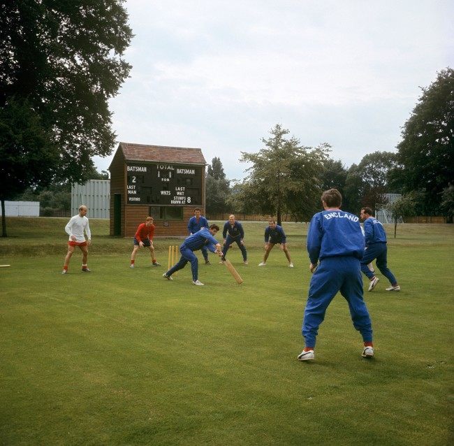 England World Cup squad play a spot of cricket at Roehampton today. Ref #: PA.5304010  Date: 15/07/1966 