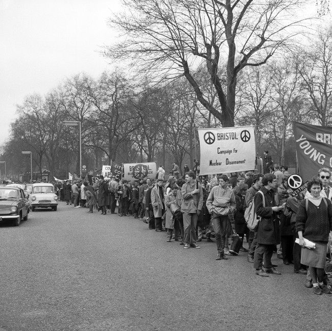 A long column of ban the bomb marchers arrive at Hyde park, London. The march had started from the Atomic Weapons Research Establishment at Aldermaston. Ref #: PA.8520377  Date: 15/04/1963