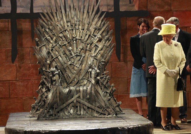 Queen Elizabeth visits the throne room