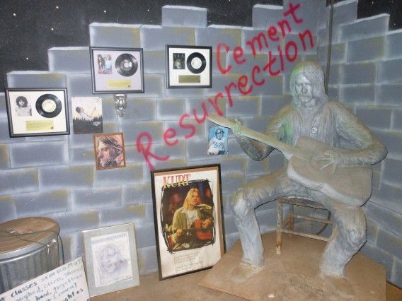 Kurt-Cobain-statue