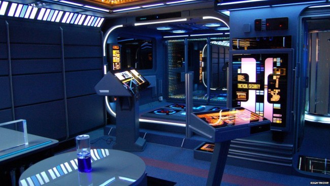Star Trek flat