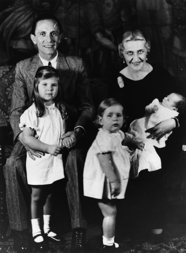 7th November 1935:  German Nazi politician and minister of propaganda Paul Joseph Goebbels (1897 - 1945) with his wife and children.  (Photo by Fox Photos/Getty Images)