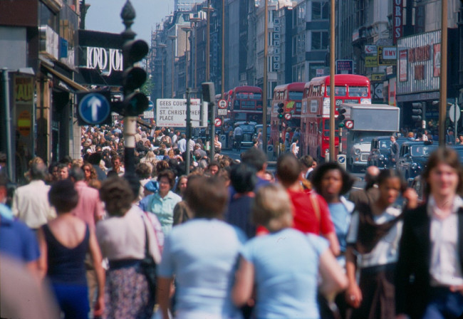Oxford-street-people-1976