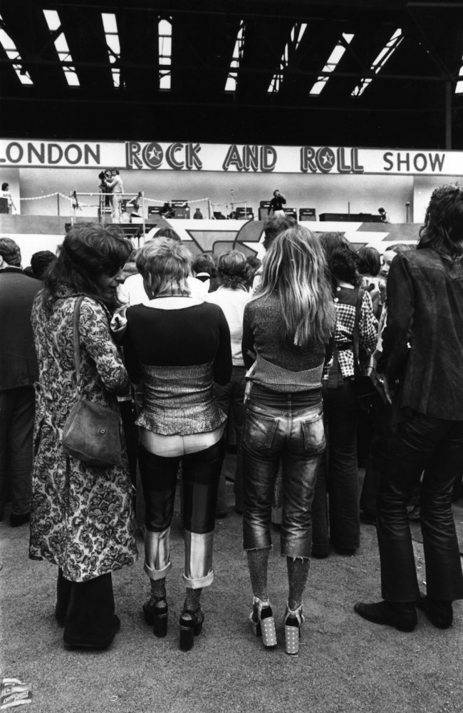 Hippies and rockers together at the rock 'n' roll Revival Show, held at Wembley Stadium, London. (Photo by Michael Webb/Getty Images)