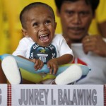 Junrey Balawing – World’s Smallest Man In Photos