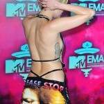 In Photos: Miley Cyris Wears Tupac On Her Bum And Iggy Azelea Is Cupid Stunt At The 2013 MTV EMAs