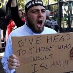 Islamists demand: ‘Give head to those who insult Islam’